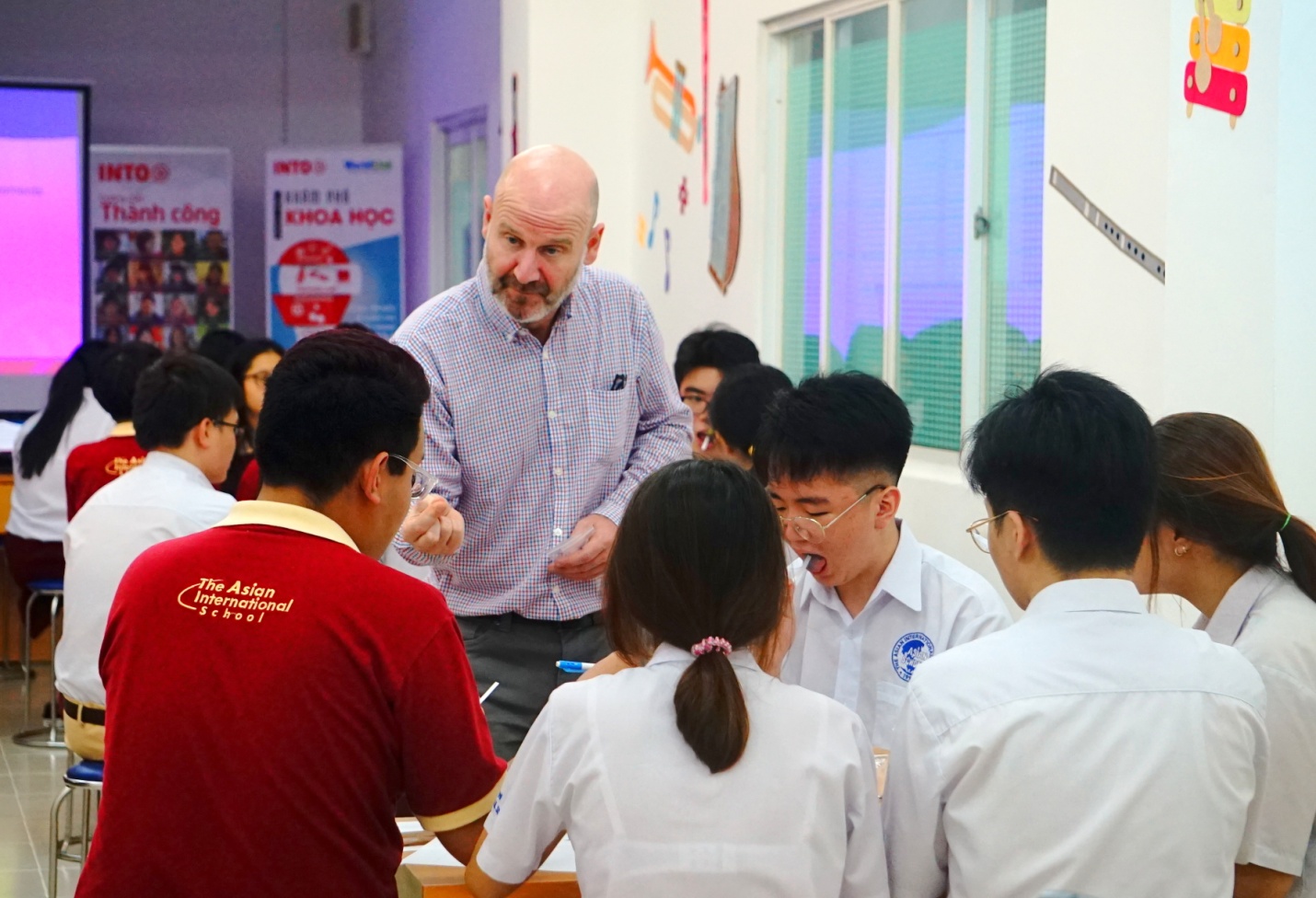 Học sinh Asian School trải nghiệm Ngày hội khoa học quốc tế - Science Day 2019