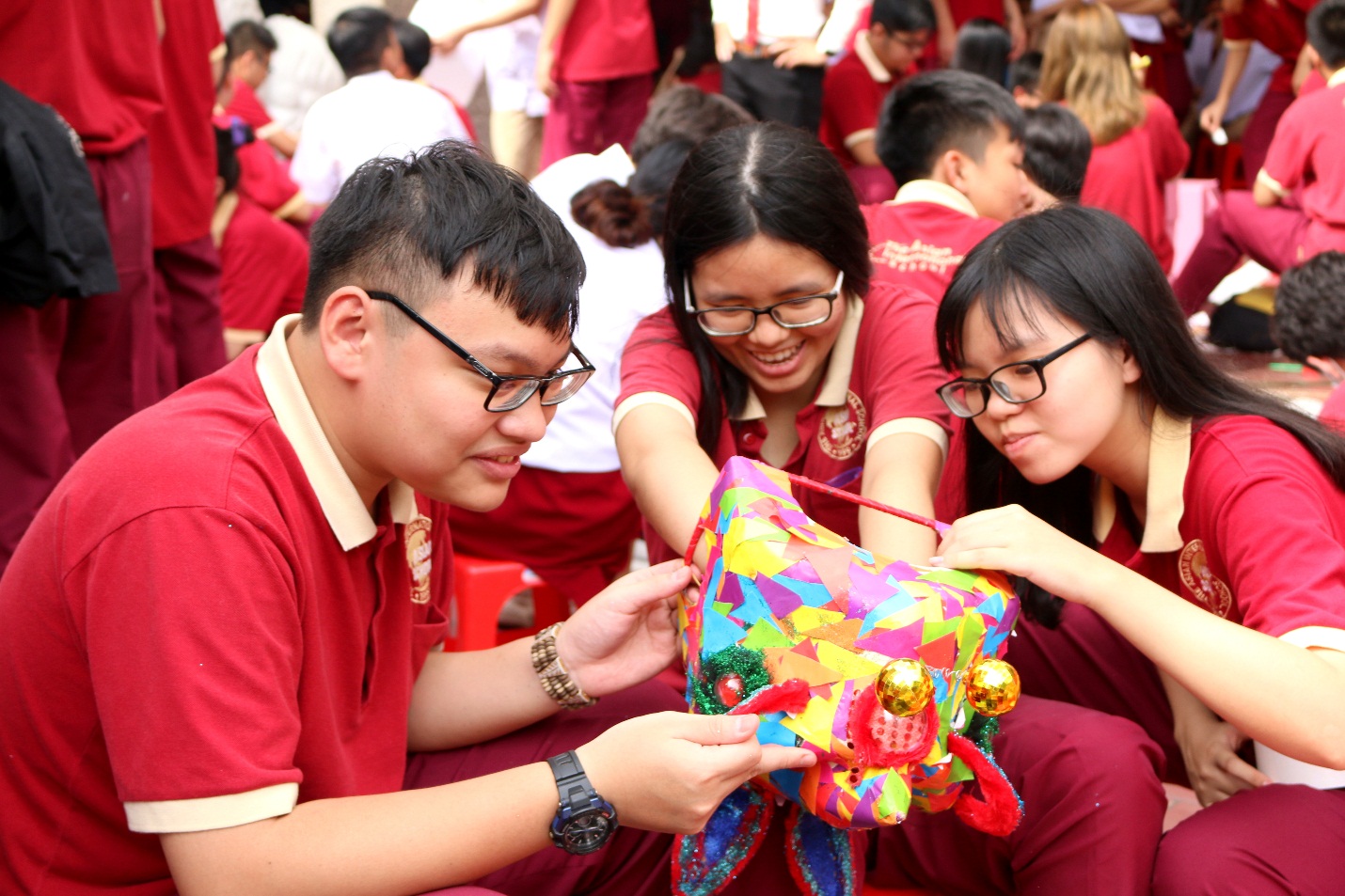 Vui hội trăng rằm rộn ràng và ngập tràn sắc màu của học sinh Asian School