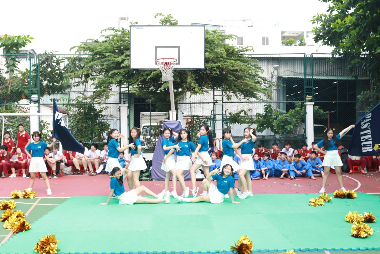 Tưng bừng sắc màu ngày hội thể thao Asian School 2018