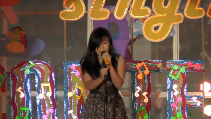 AHS Idol 2012 - 2013 - Cao Thang campus ( Broken arrow - Nguyễn Chi Lan (10A11))